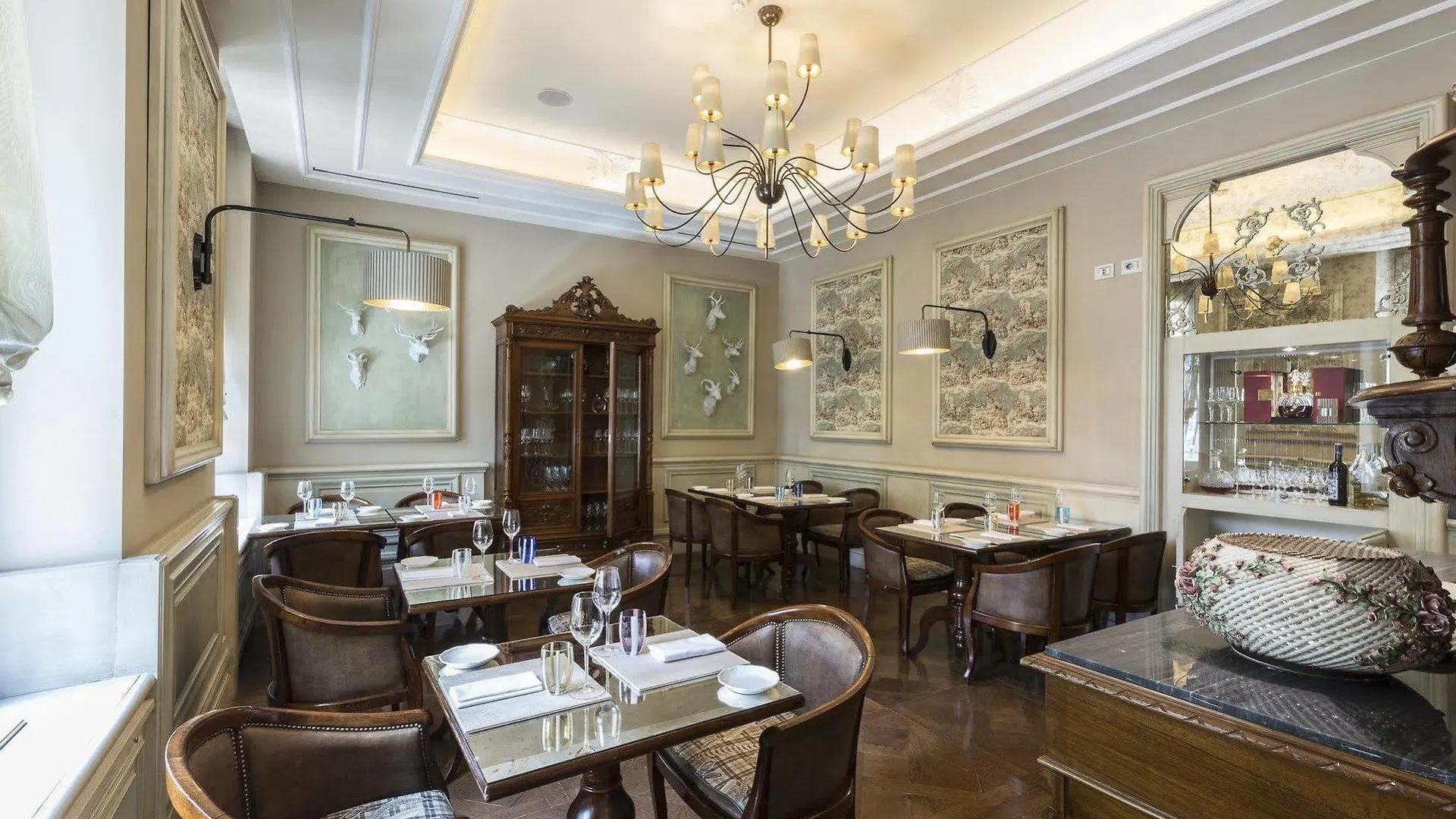 Chateau Monfort - Relais & Chateaux Milan 5*,