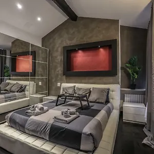 Stylish Near Duomo Appartement